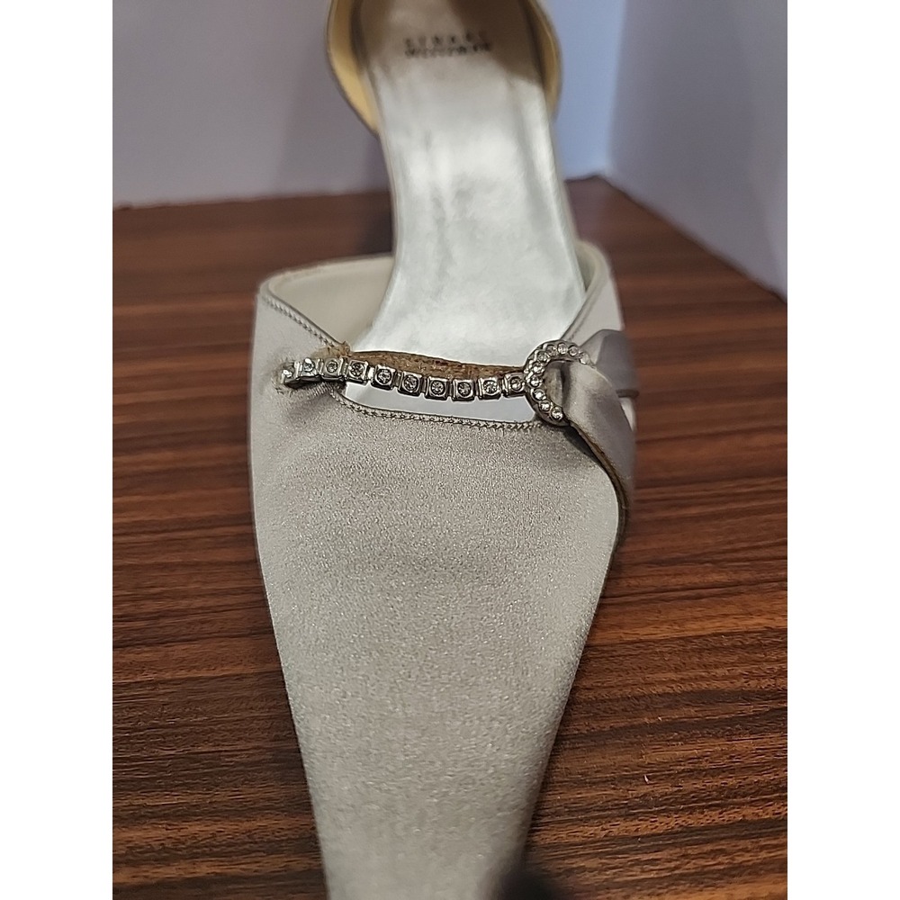 Unique Vintage Stuart Weitzman 8.5 Silver  Gray Satin Rhinestone Jeweled Heels - Picture 9 of 13